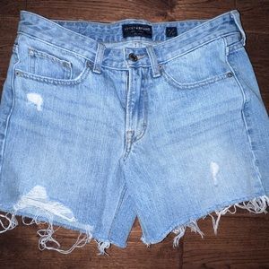 Lucky Brand Boyfriend Distressed Denim Shorts  size 4 / 27 NWOT